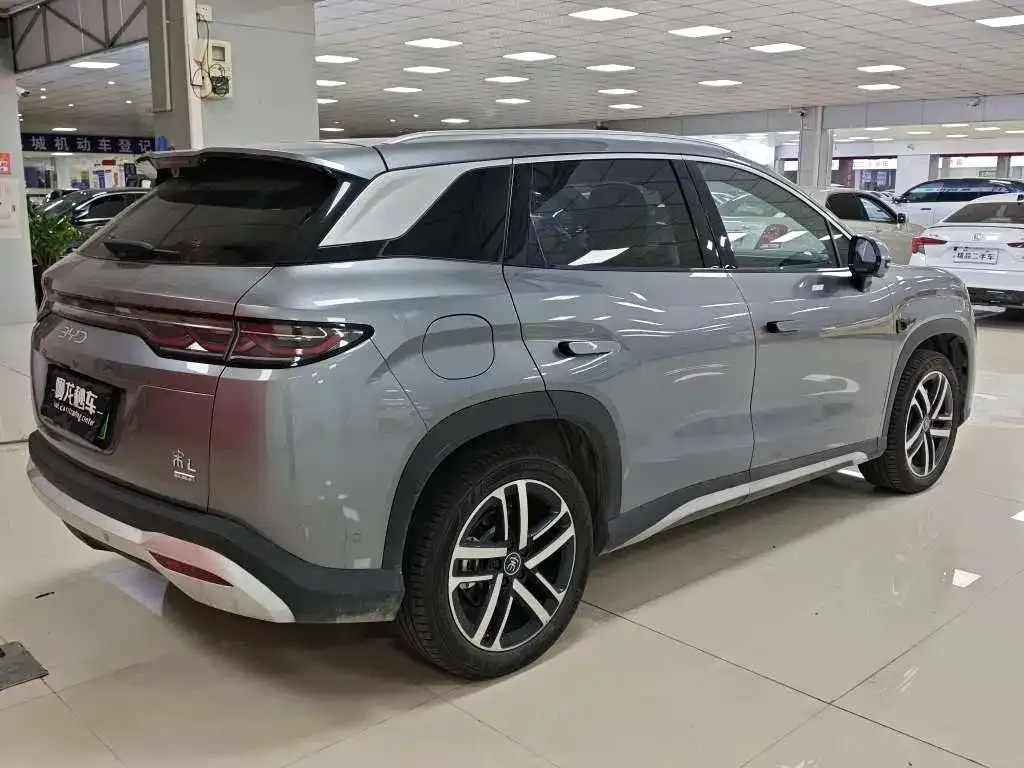 BYD L DM-i — фото 2