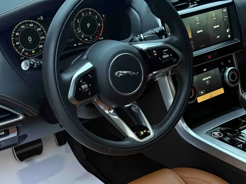 Jaguar XEL 2025 из CN, фото 9