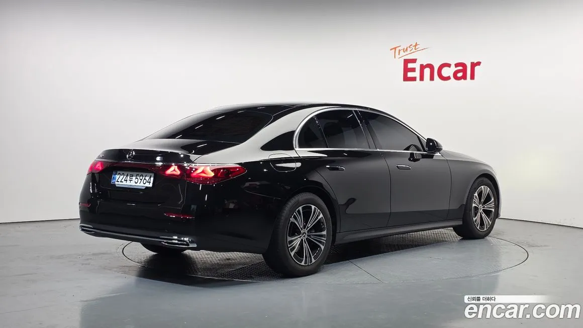 Mercedes-Benz E-Class 2024 из KR, фото 6