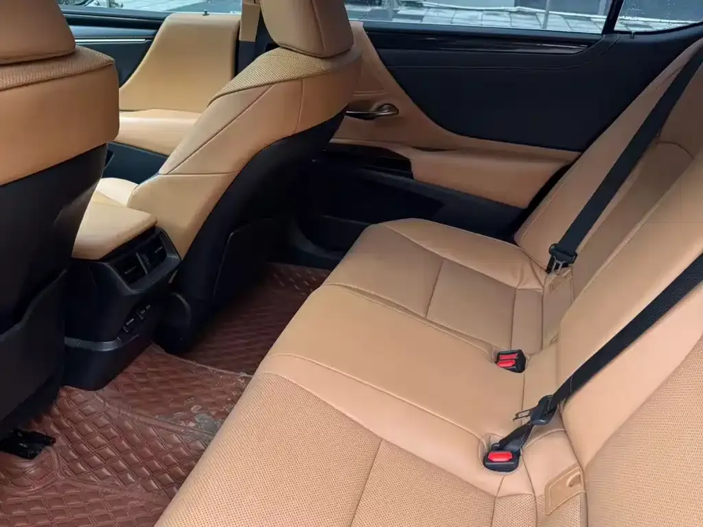 Lexus ES 2022 из CN, фото 3