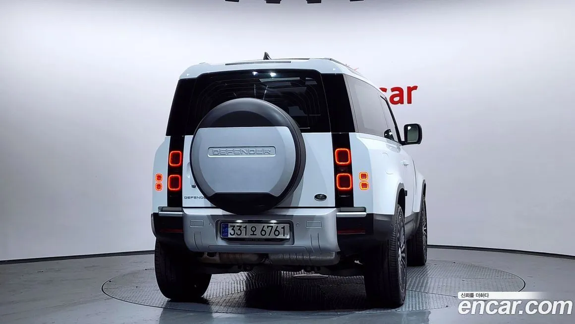 Land Rover Defender 2022 из KR, фото 4
