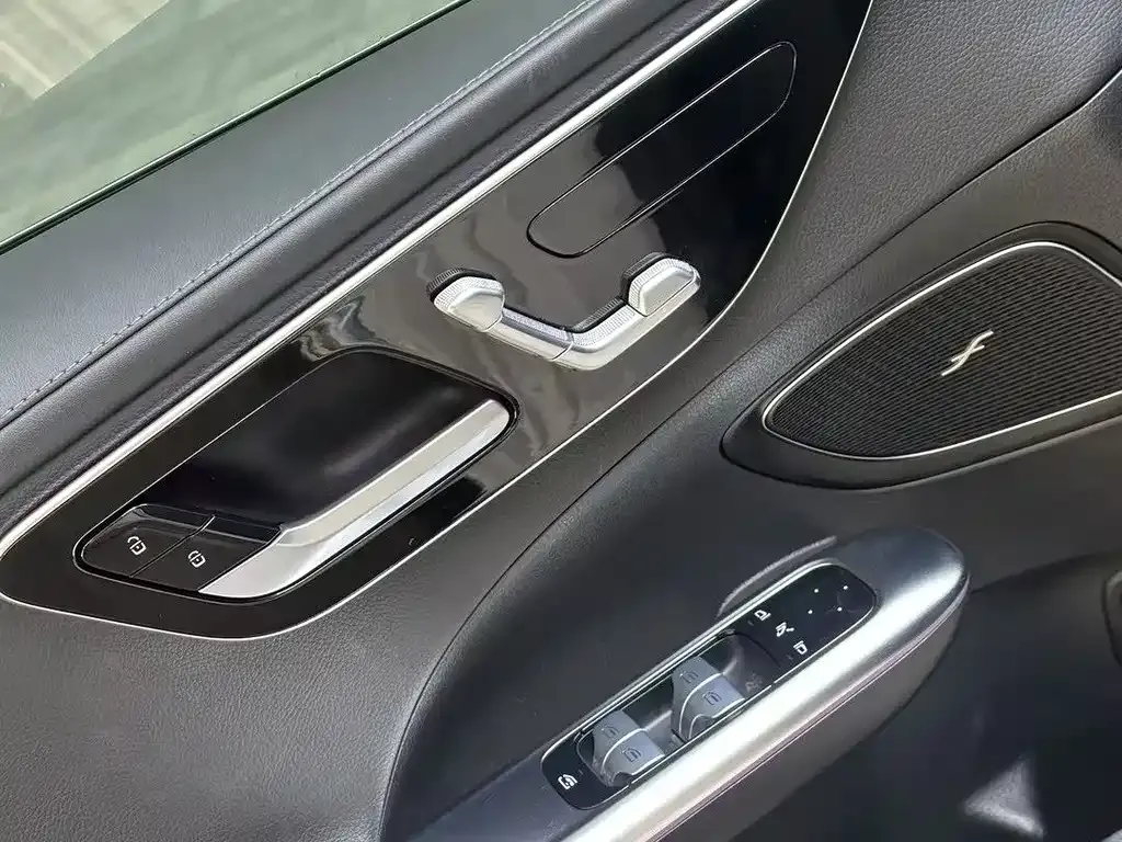 Mercedes-Benz C-Class New Energy — фото 2