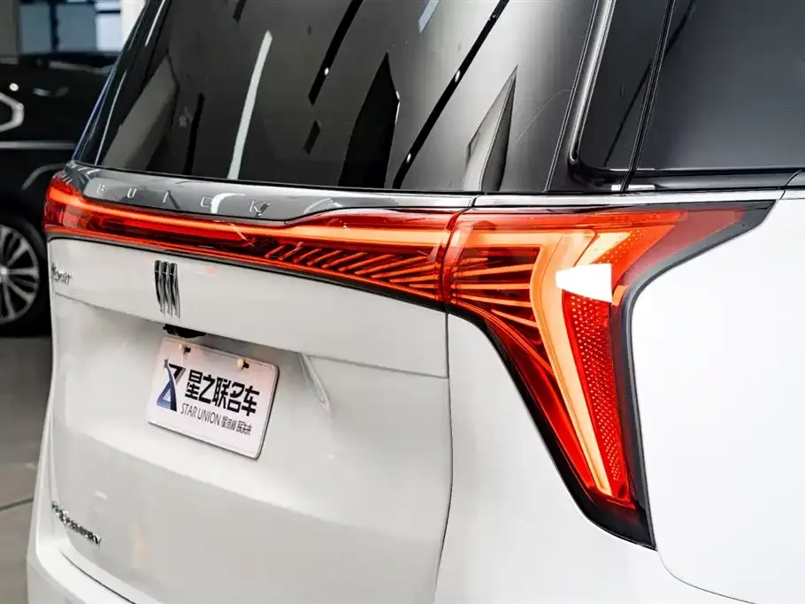 Buick Century 2025 из CN, фото 9
