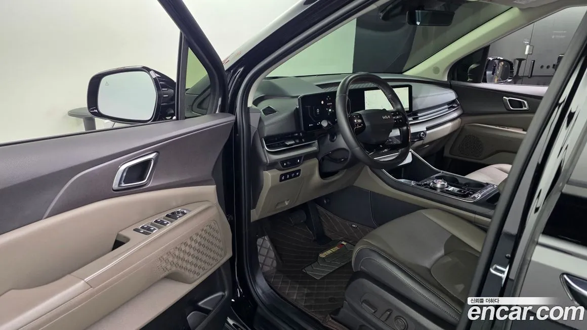 Kia Carnival — фото 10