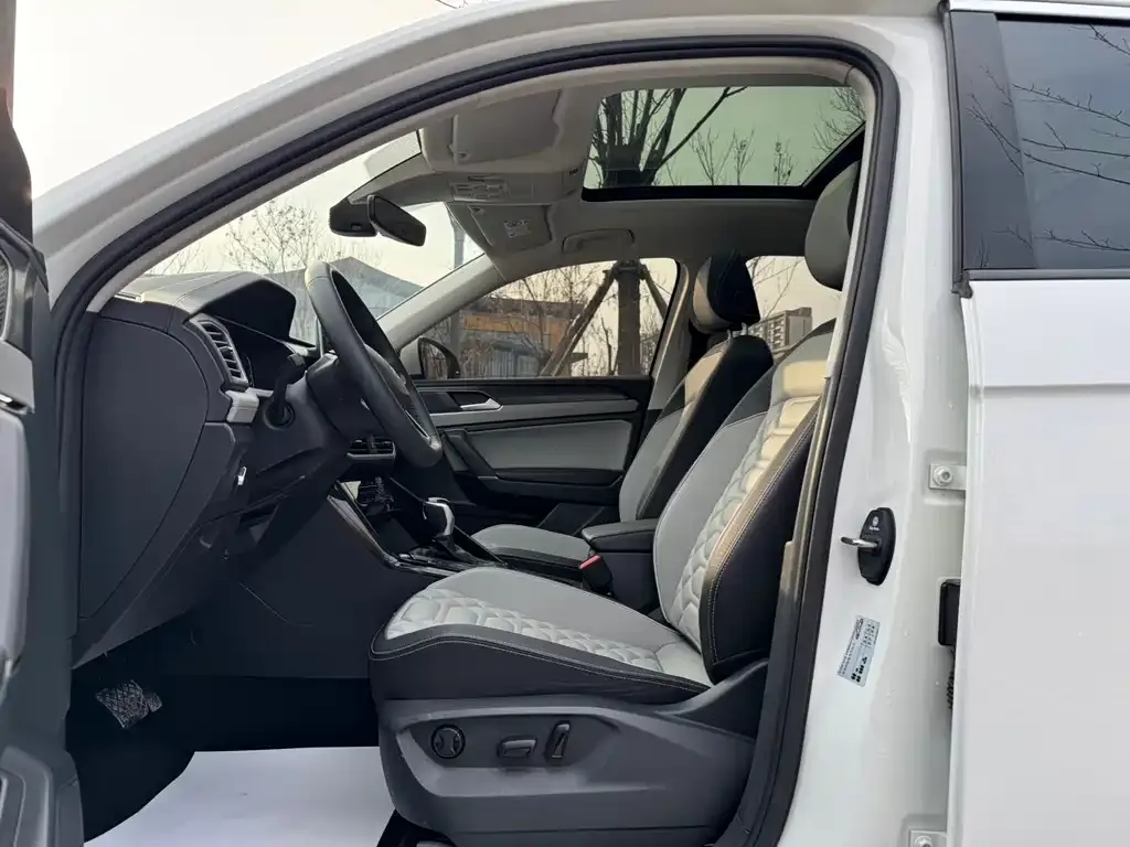 Volkswagen Tayron 2023 из CN, фото 4