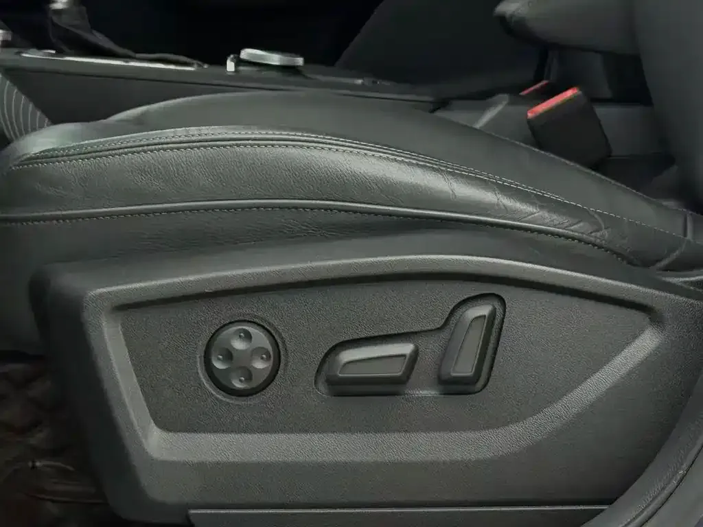 Audi Q2L 2022 из CN, фото 8