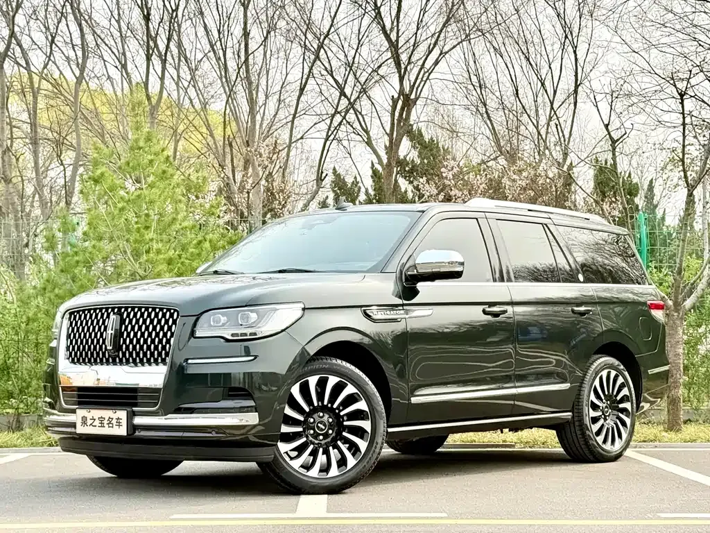 Lincoln Navigator — фото 1