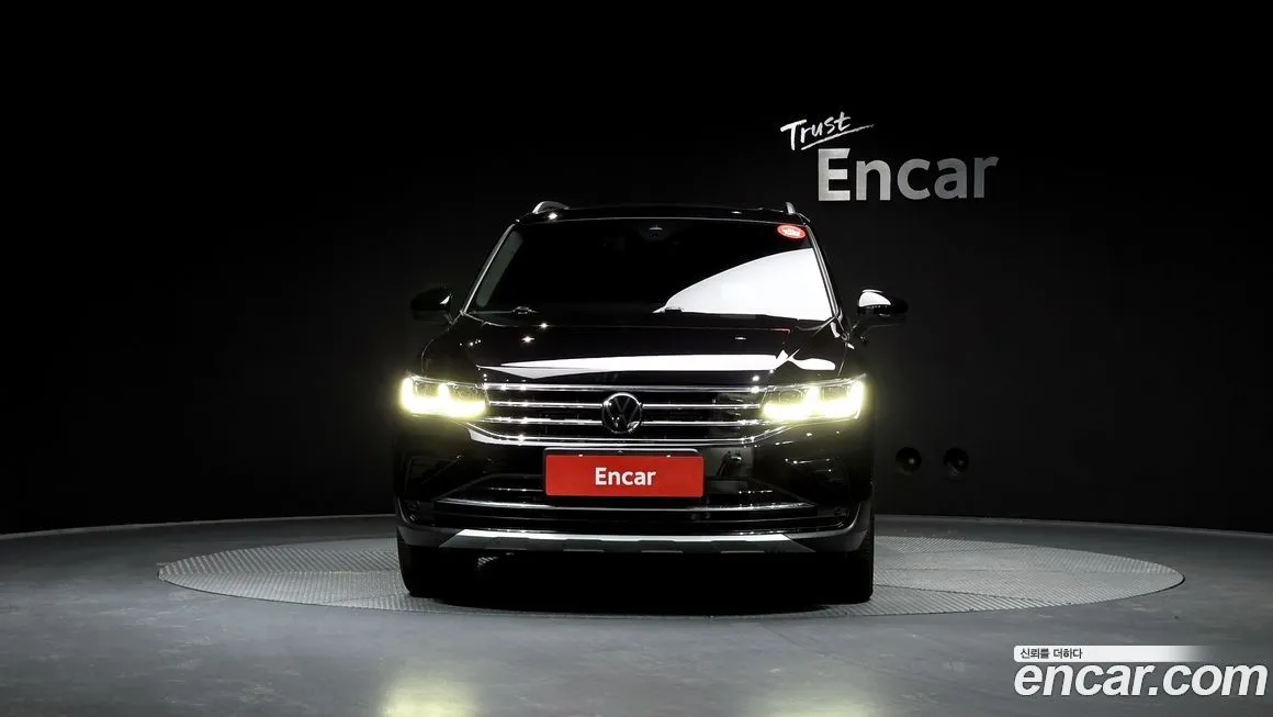 Volkswagen Tiguan — фото 4