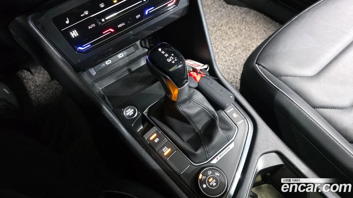 Volkswagen Tiguan — фото 9