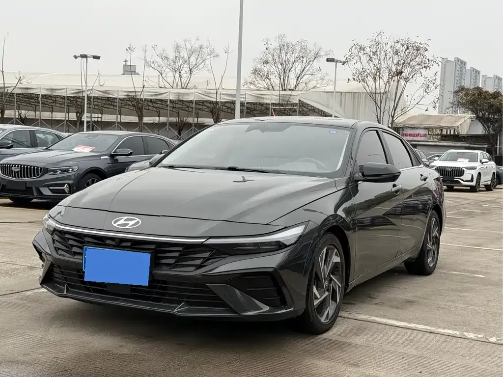 Hyundai Elantra 2024 из CN, фото 1