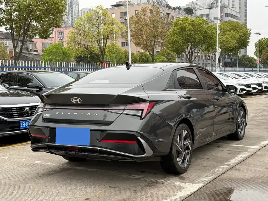 Hyundai Elantra 2024 из CN, фото 4