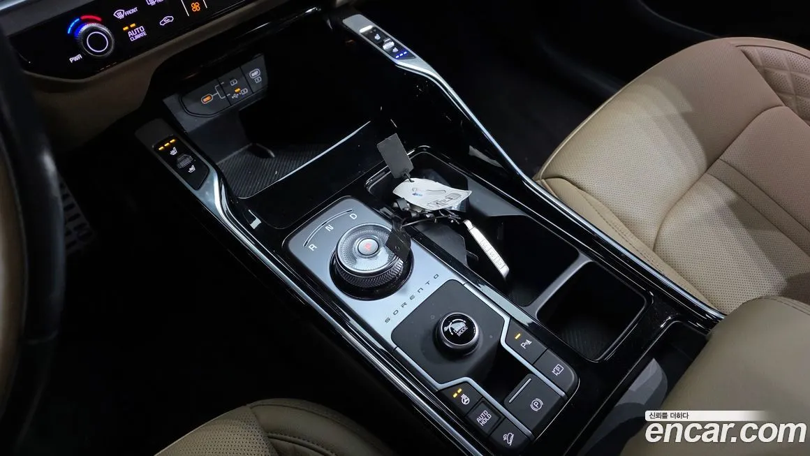 Kia Sorento — фото 5