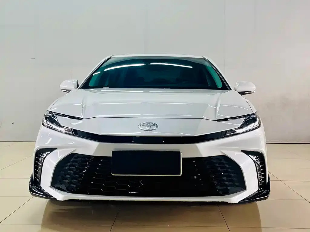 Toyota Camry 2026 из CN, фото 1