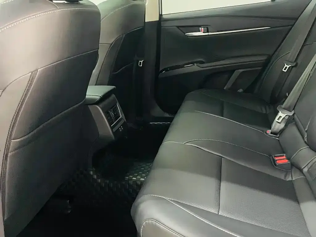 Toyota Camry 2026 из CN, фото 4