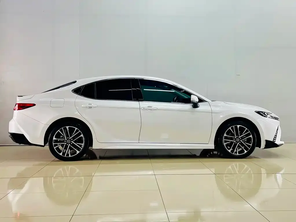 Toyota Camry 2026 из CN, фото 2