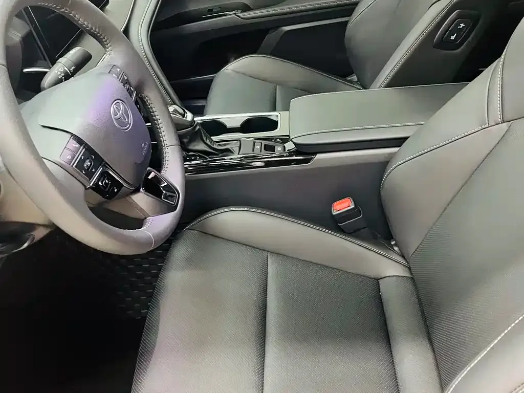 Toyota Camry 2026 из CN, фото 10