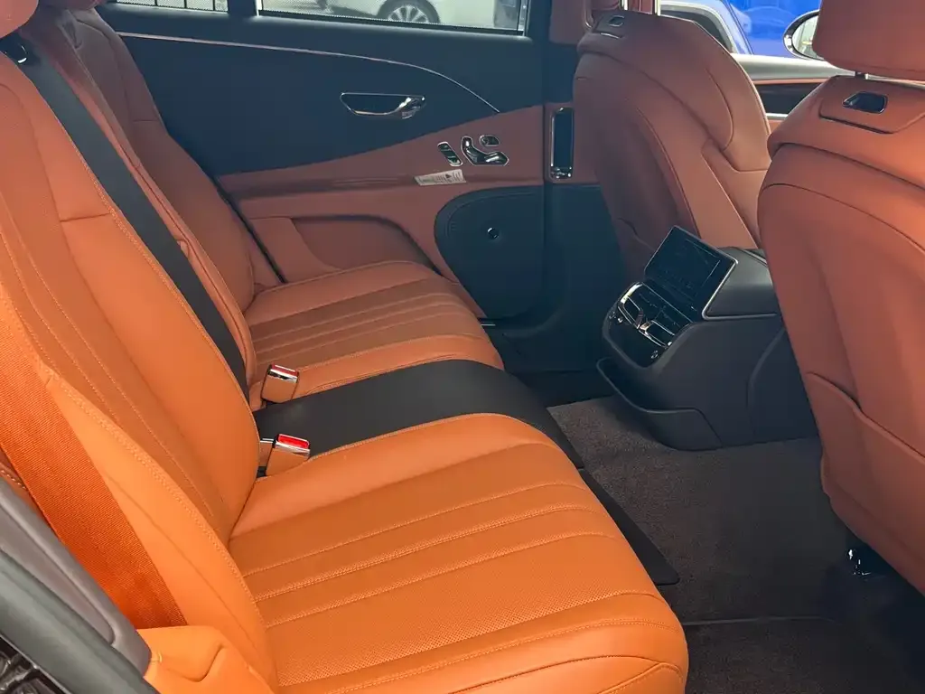 Bentley Flying Spur 2025 из CN, фото 2