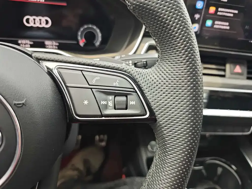 Audi A4L 2024 из CN, фото 7