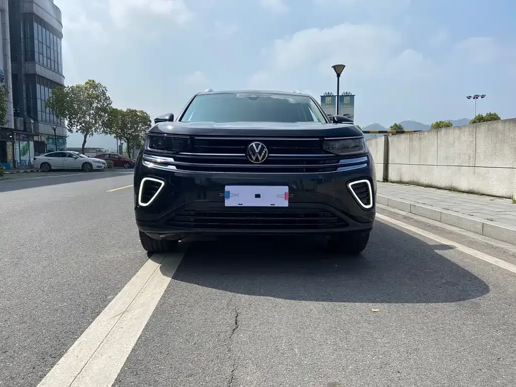 Volkswagen Tavendor 2023 из CN, фото 4