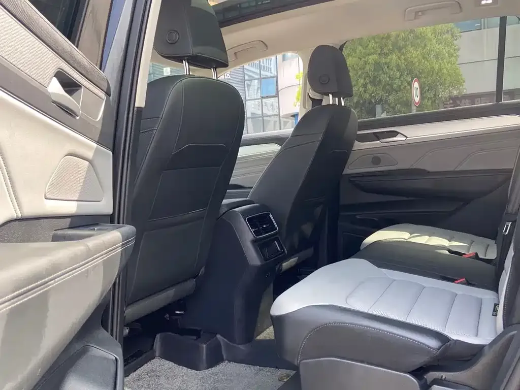 Volkswagen Tavendor 2023 из CN, фото 2