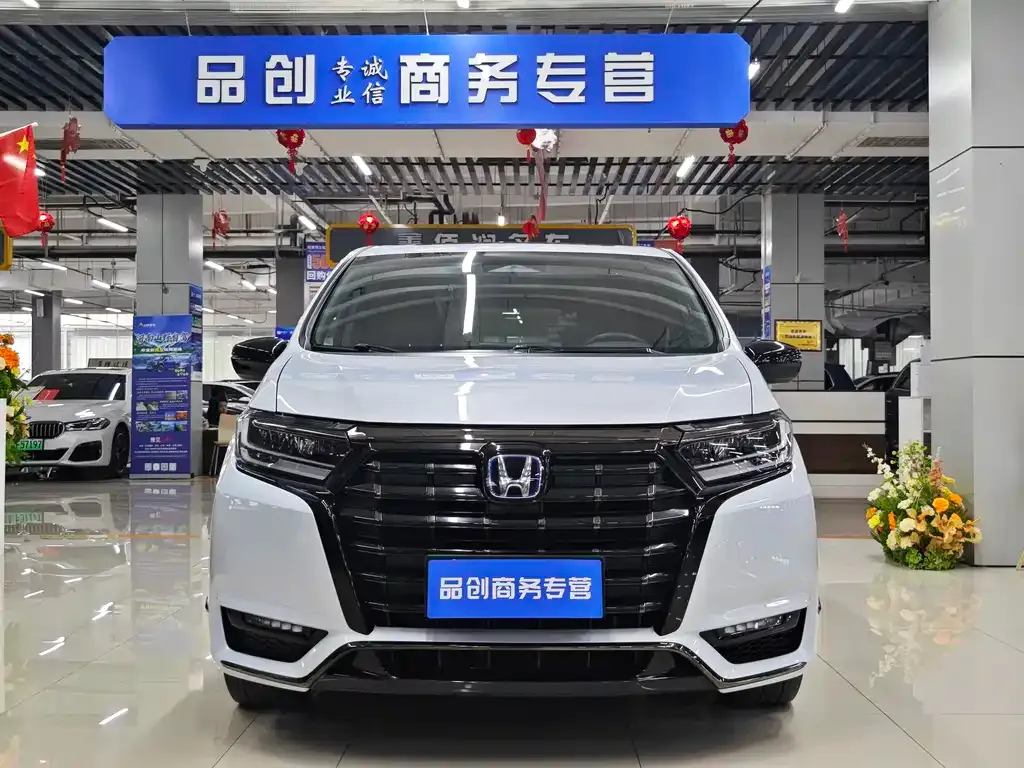 Honda Elysion 2024 из CN, фото 8