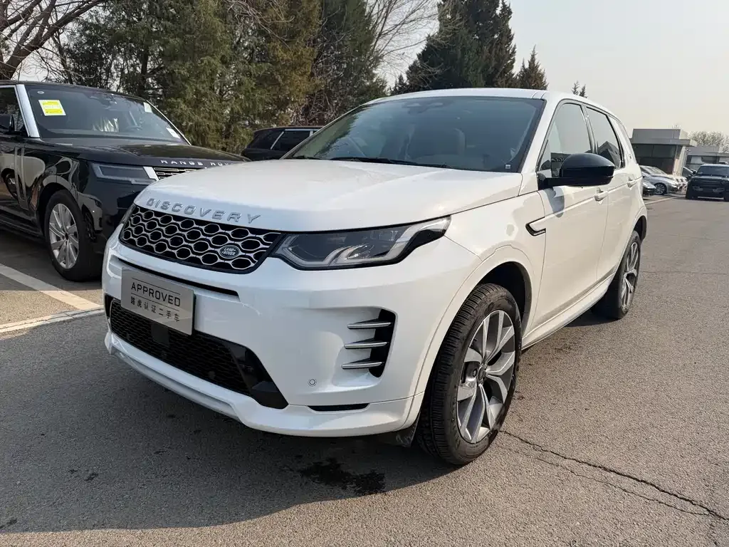 Land Rover Discovery Sport — фото 1