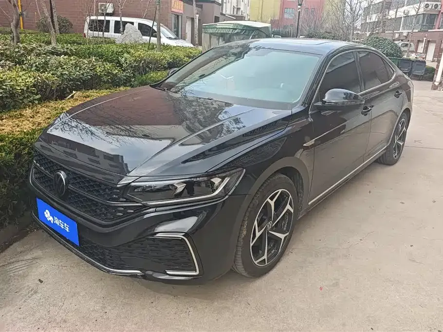 Volkswagen Passat 2024 из CN, фото 1