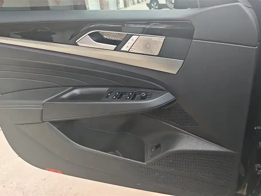 Volkswagen Passat 2024 из CN, фото 7