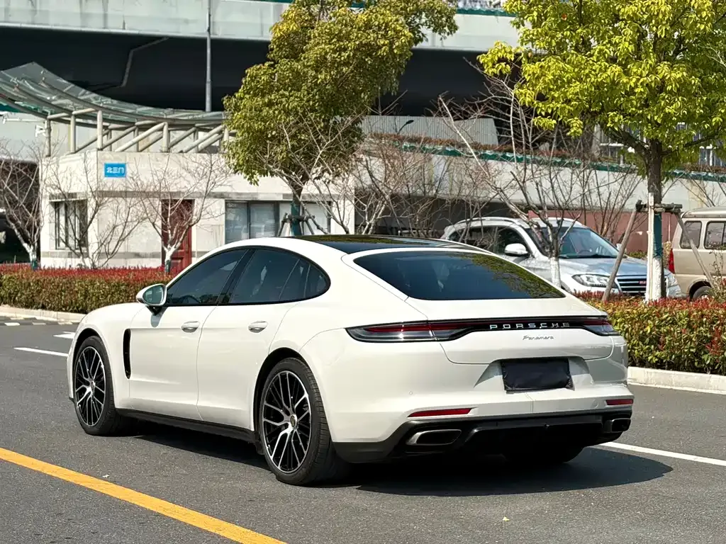 Porsche Panamera 2022 из CN, фото 3