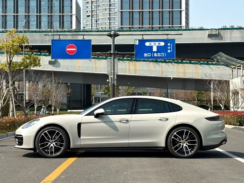 Porsche Panamera 2022 из CN, фото 6