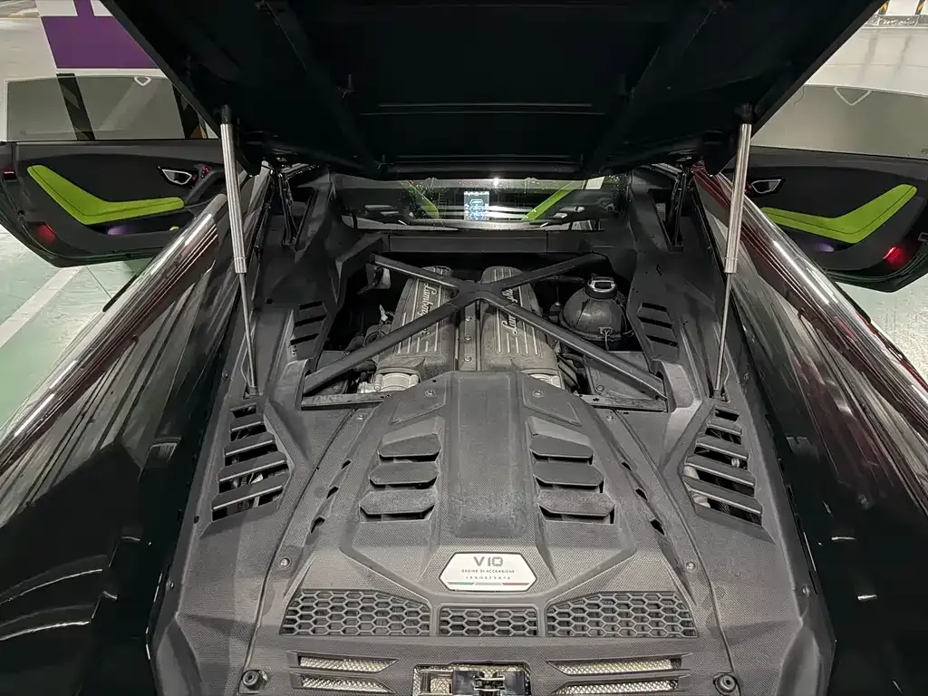 Lamborghini Huracan 2021 из CN, фото 2