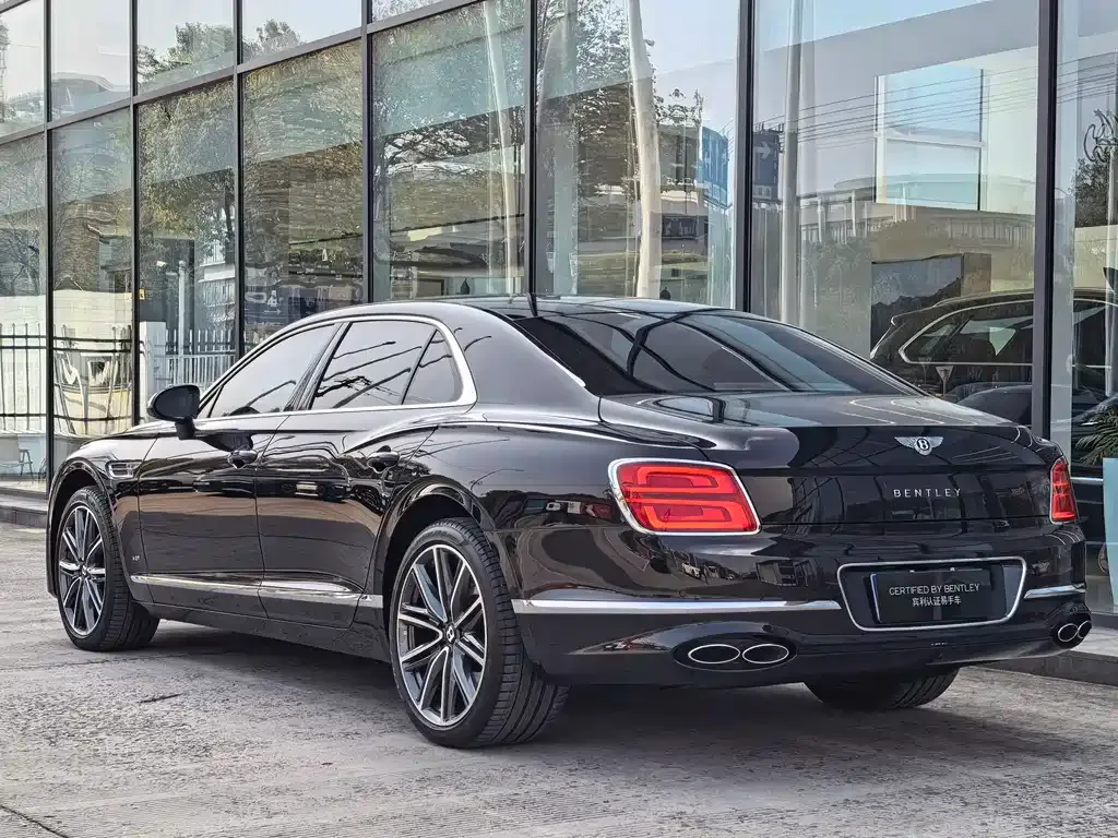 Bentley Flying Spur 2021 из CN, фото 10