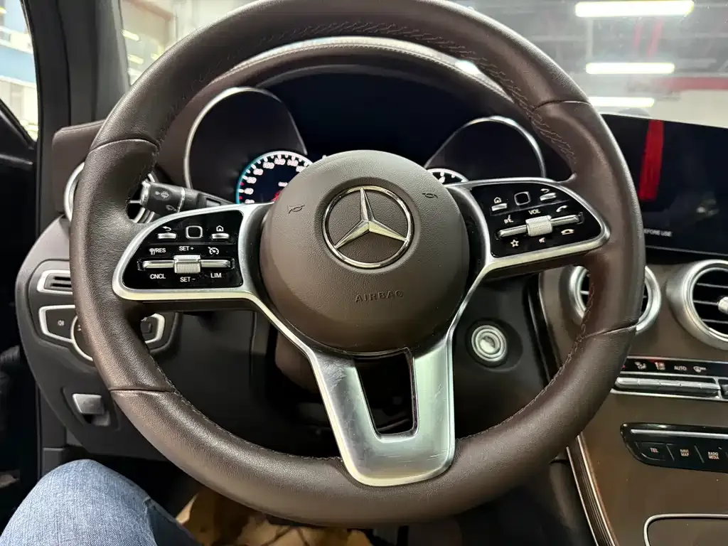 Mercedes-Benz GLC 2023 из CN, фото 2