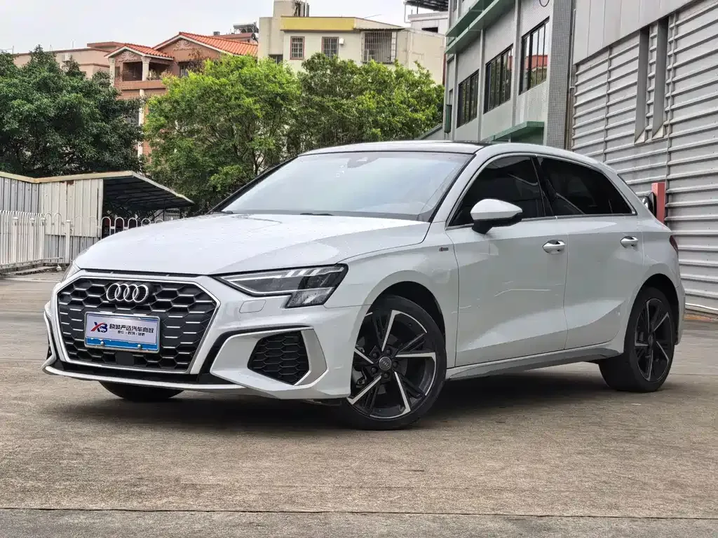 Audi A3 2021 из CN, фото 1