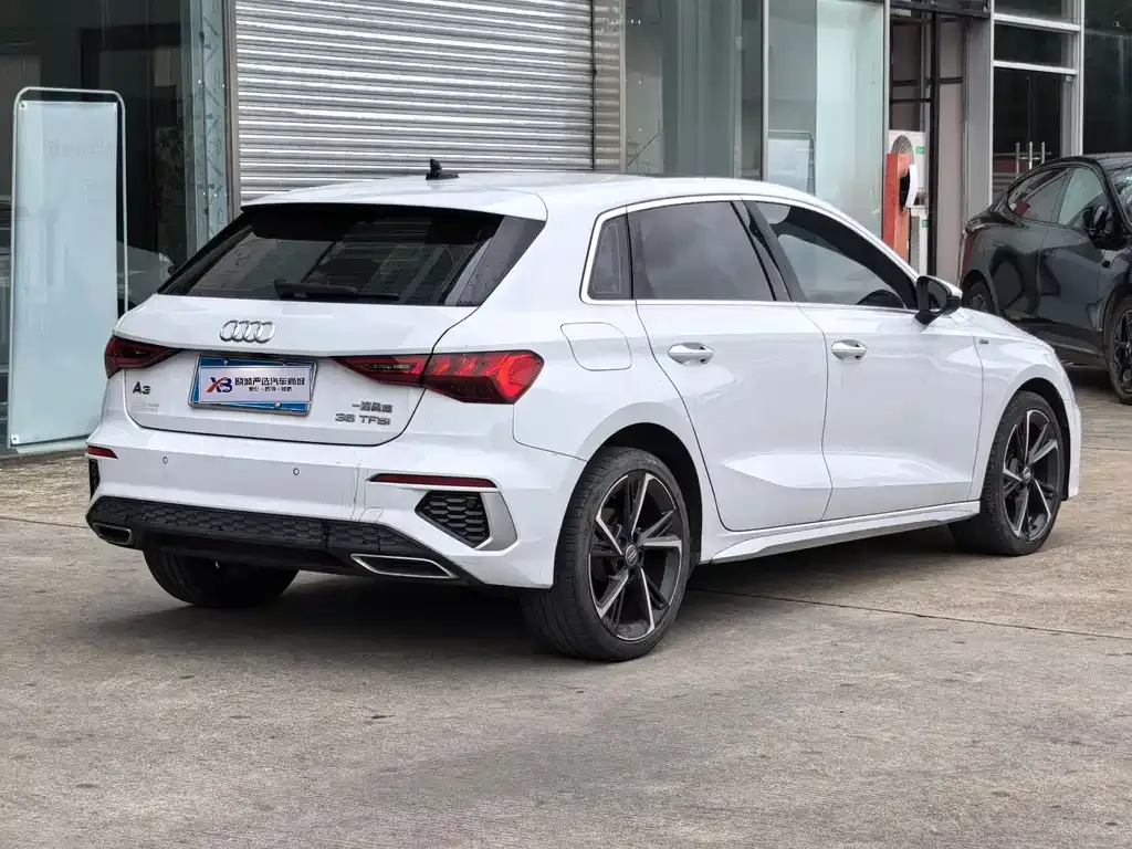 Audi A3 2021 из CN, фото 9