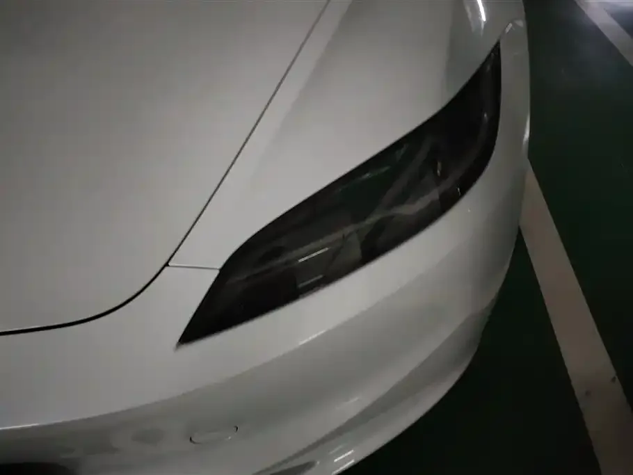 Tesla Model 3 — фото 9