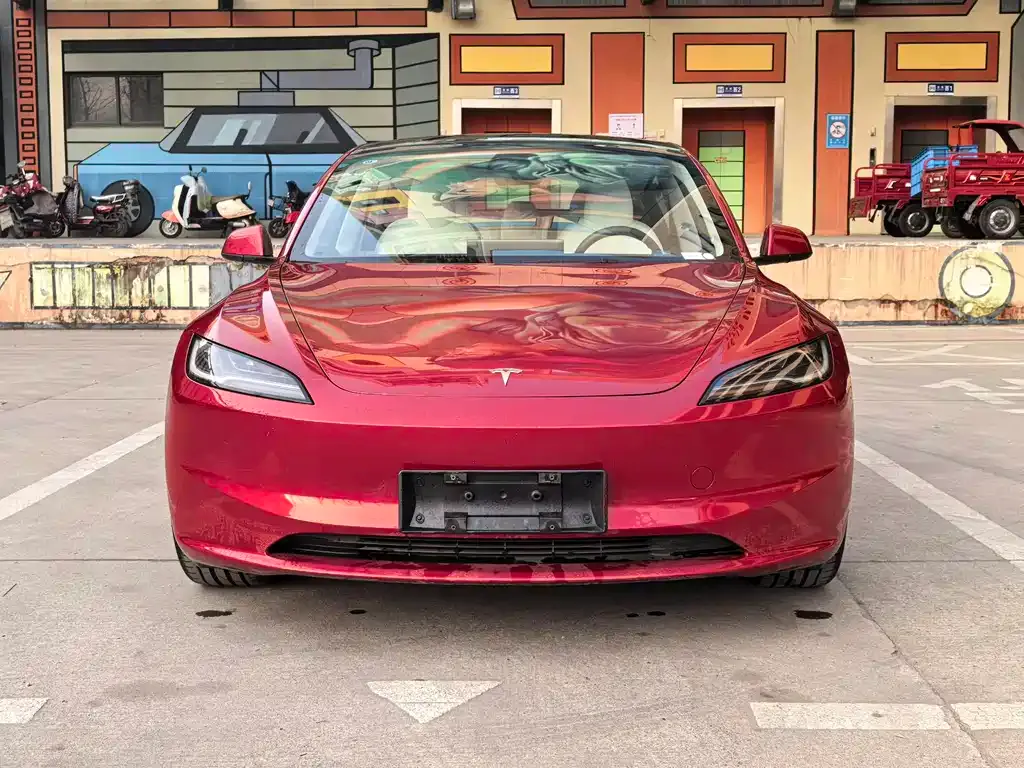 Tesla Model 3 — фото 9