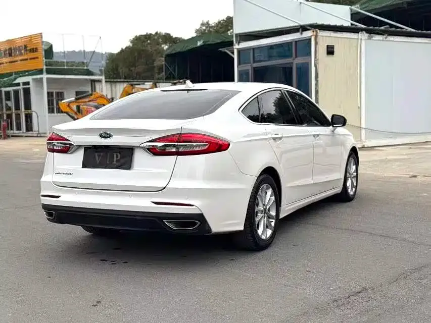 Ford Mondeo 2021 из CN, фото 6