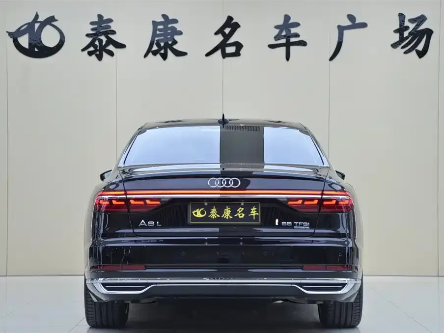 Audi A8 — фото 4