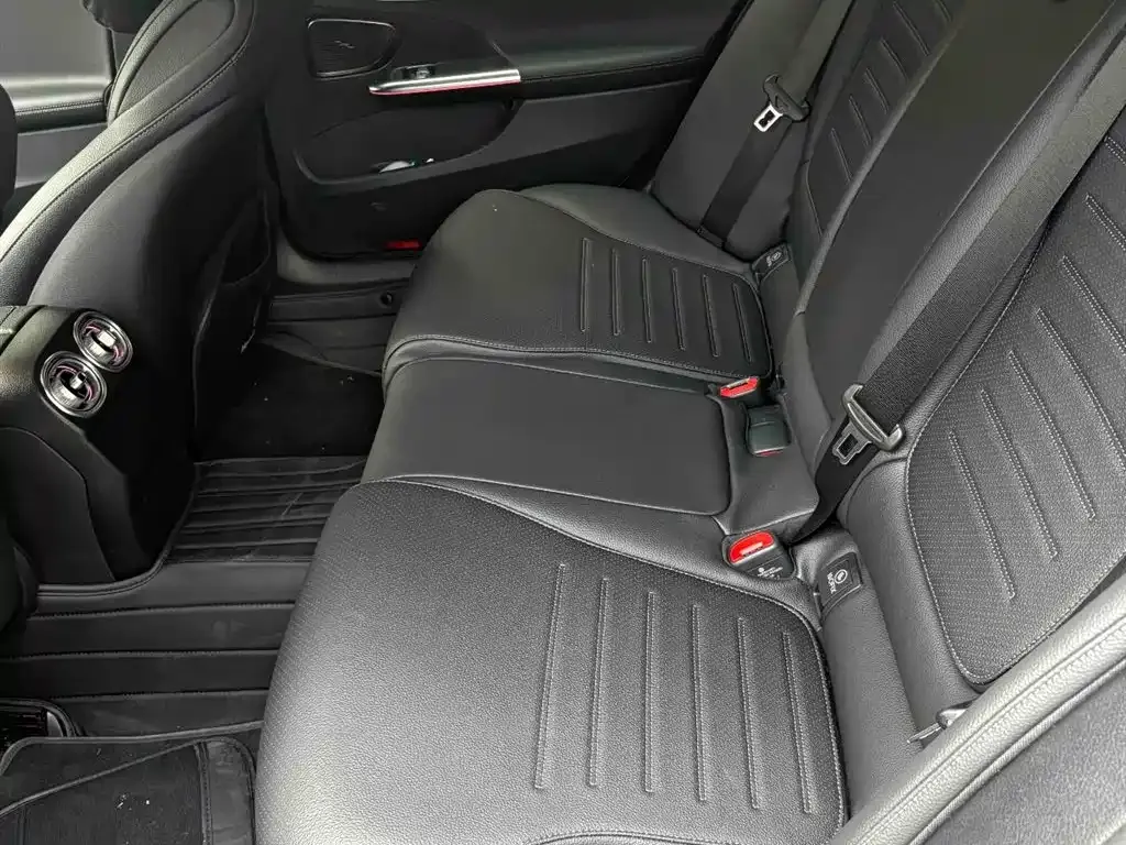 Mercedes-Benz C-Class 2024 из CN, фото 2