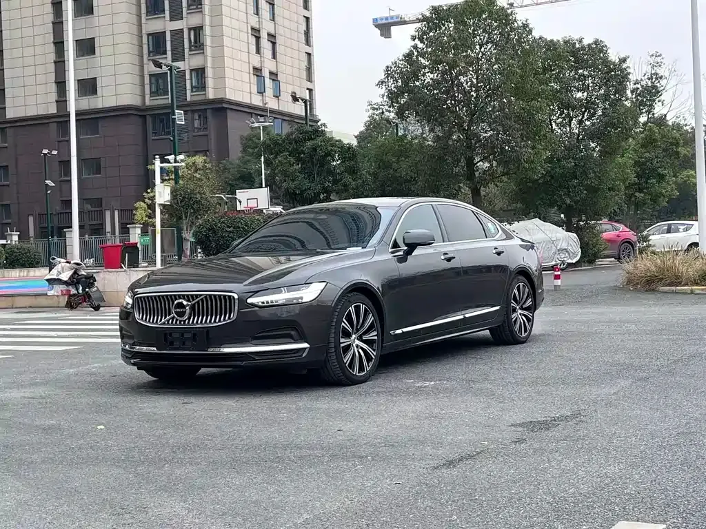 Volvo S90 2022 из CN, фото 1