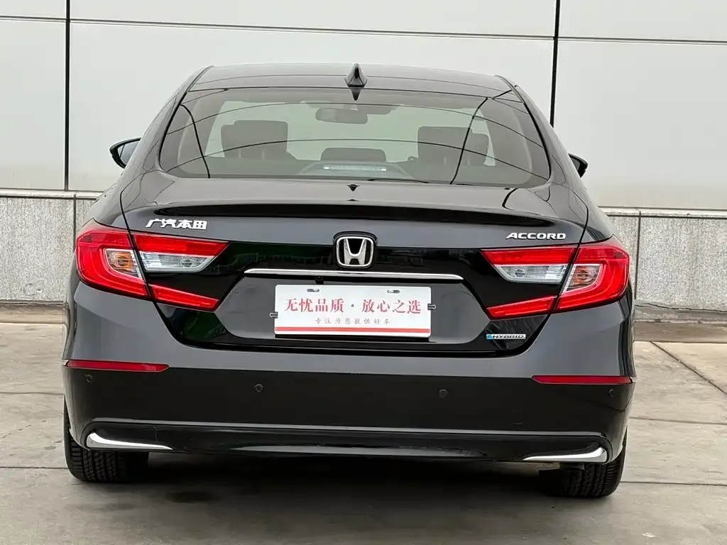 Honda Accord — фото 7