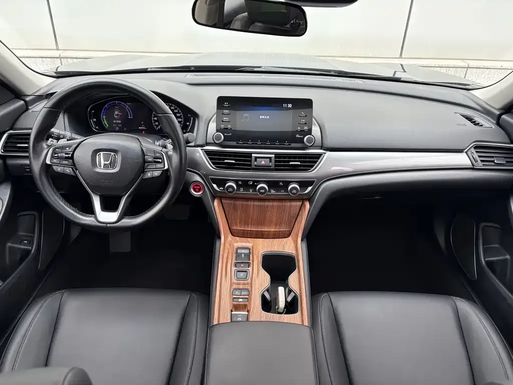 Honda Accord — фото 3