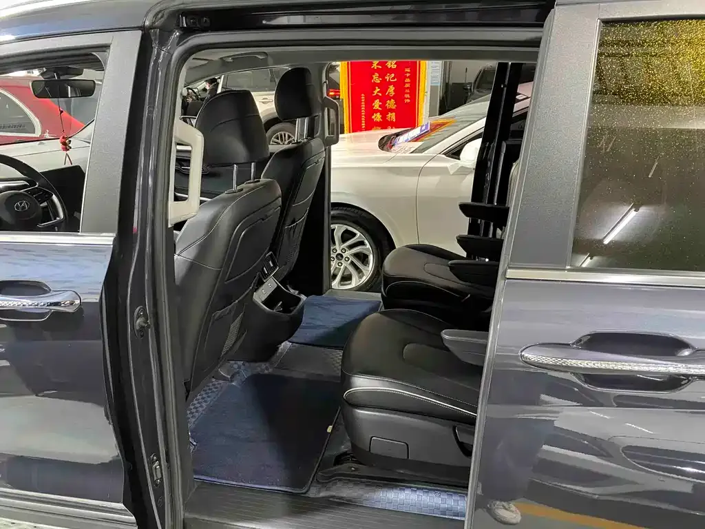 Hyundai Custo — фото 10