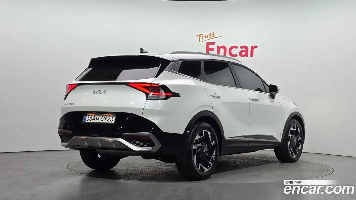 Kia Sportage — фото 10