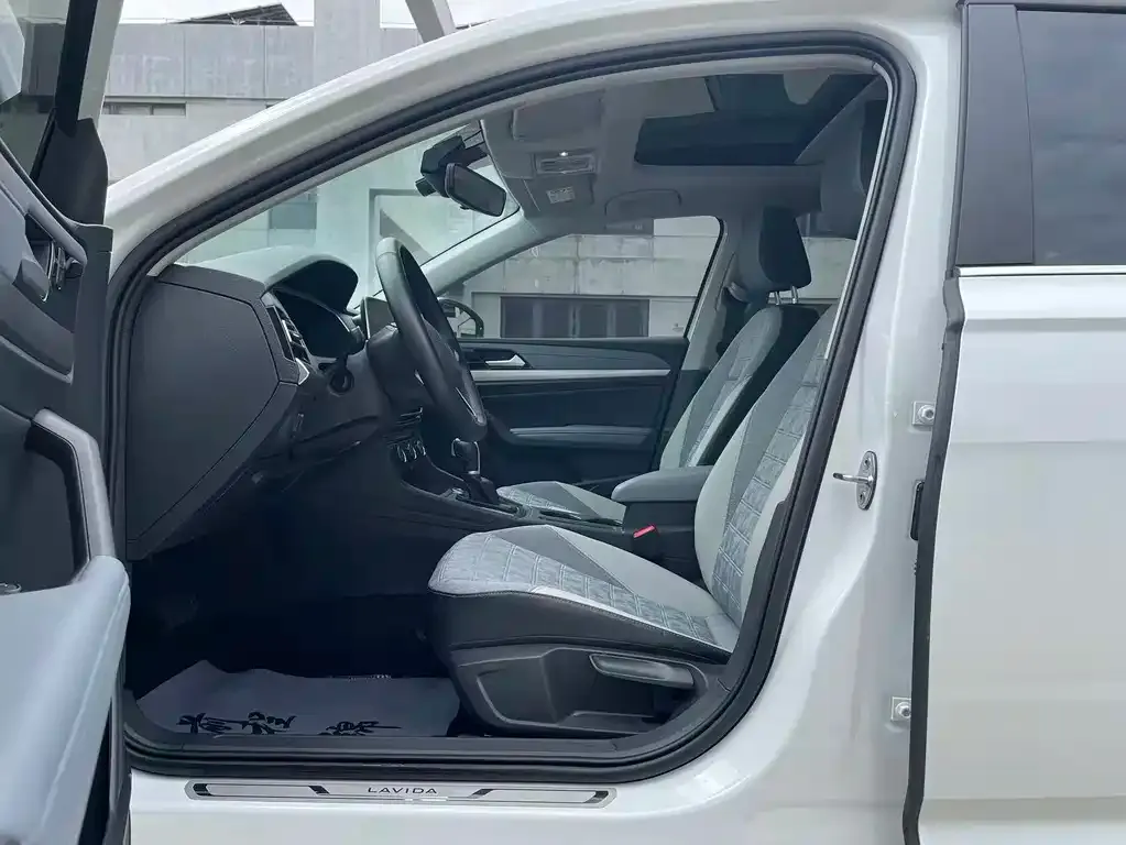 Volkswagen Lavida 2023 из CN, фото 9