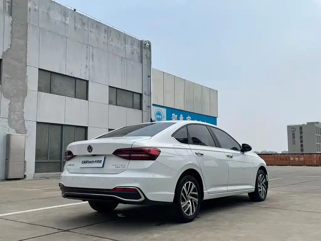 Volkswagen Lavida 2023 из CN, фото 5