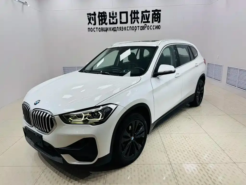 BMW X1 — фото 1