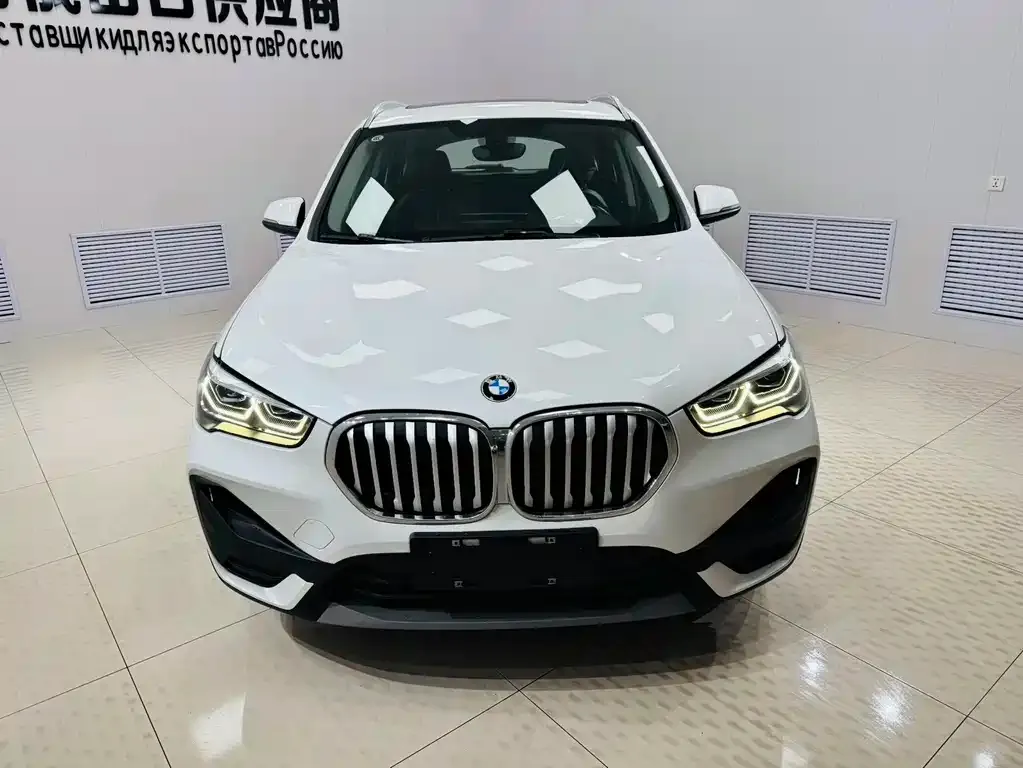 BMW X1 — фото 7