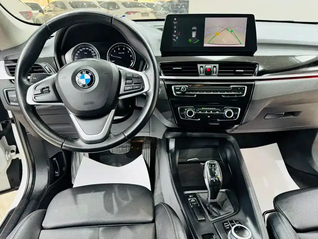 BMW X1 — фото 6